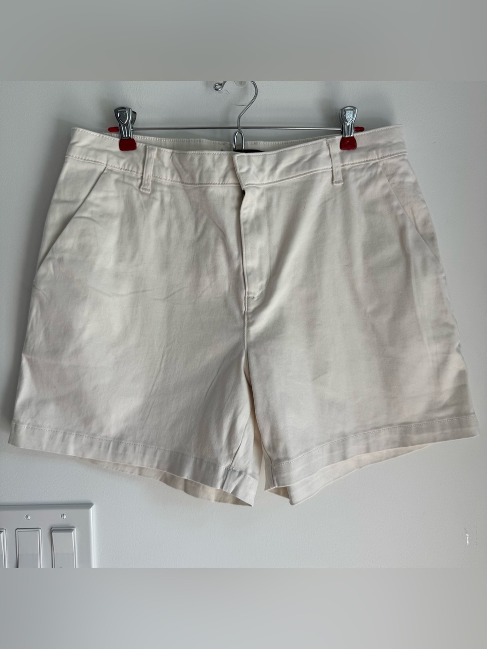 BANANA REPUBLIC Women’s Khaki Beige Chino Shorts Sz 16 Classic Preppy